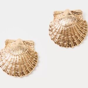 Lilly Pulitzer Gold Shell Earrings